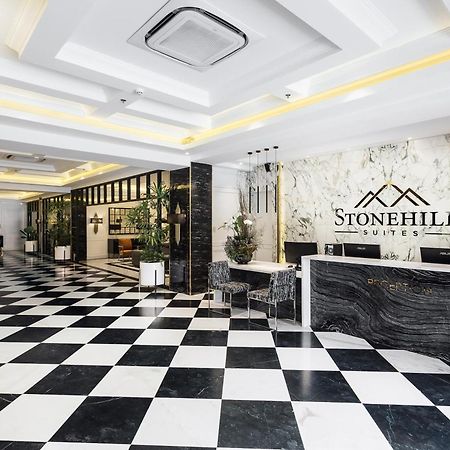 Stonehill Suites Баколод Екстериор снимка