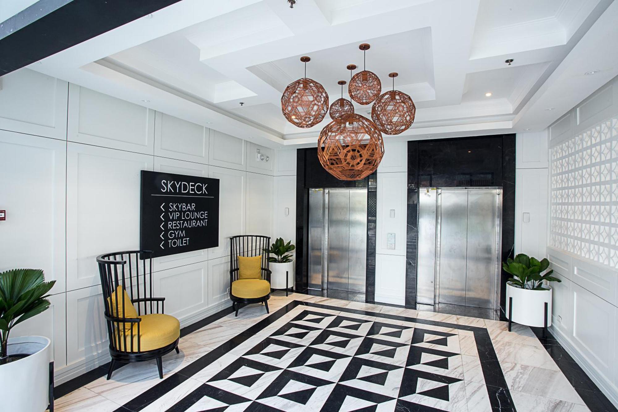 Stonehill Suites Баколод Екстериор снимка
